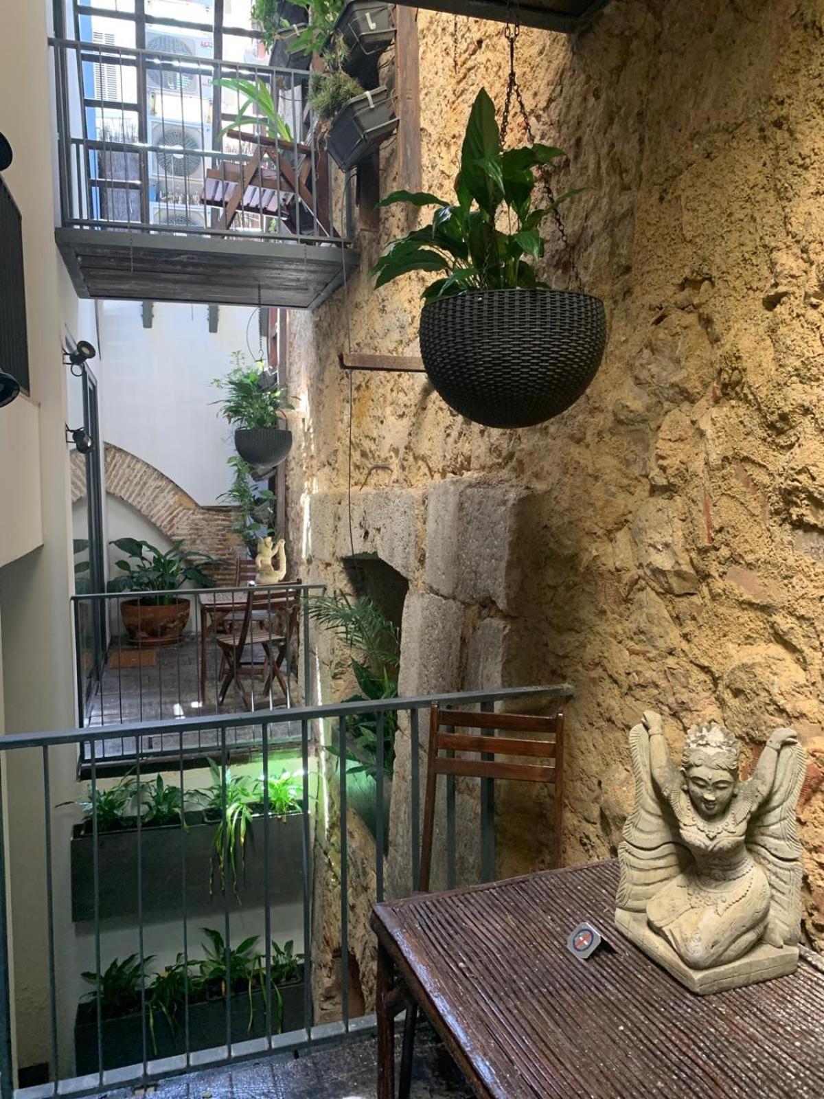 Old Stables Chiado - 2 Bedroom In The Heart Of Lisboa Exterior foto